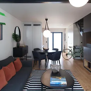 Flh Intendente Elegant Mezzanine With Balcony Appartement Lisboa