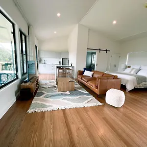 Seven Peaks Farm , Beerwah Australia