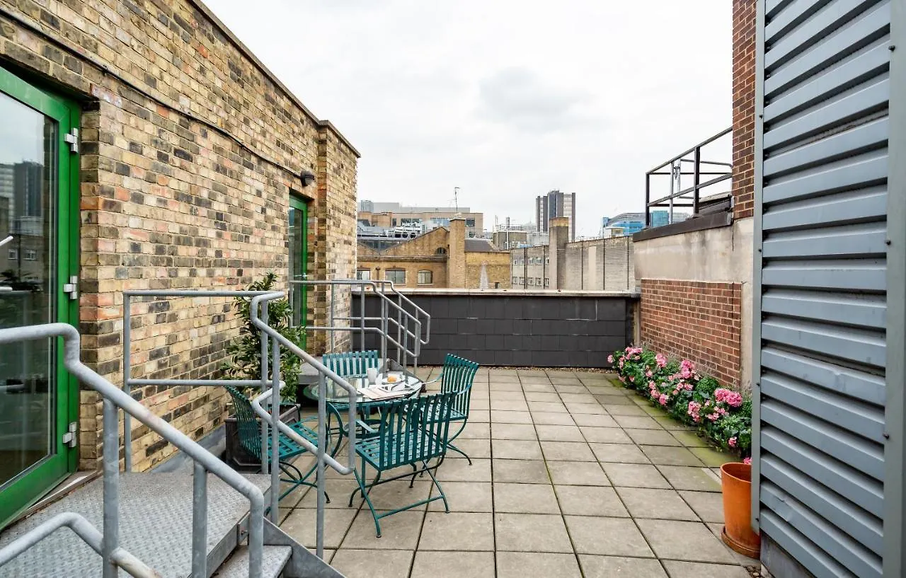 196 Bishopsgate Apartment London