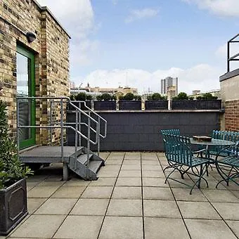 196 Bishopsgate Apartment London