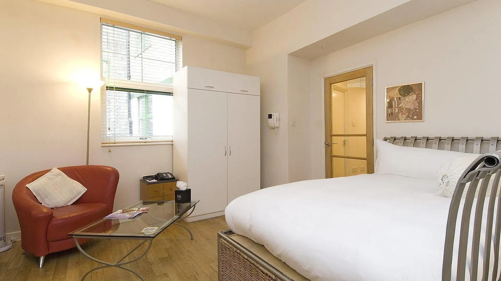 196 Bishopsgate Apartment London