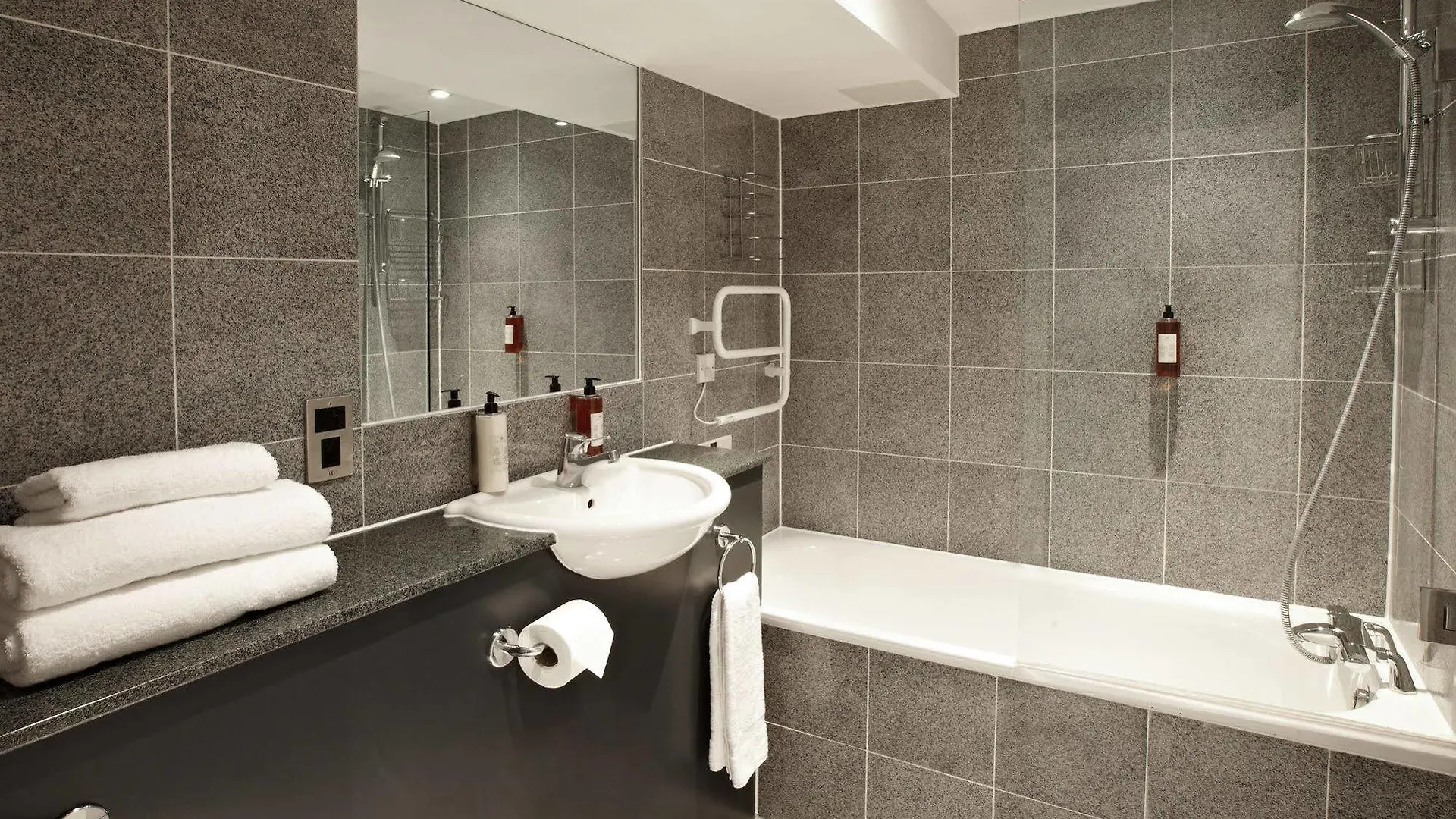 196 Bishopsgate Apartment London